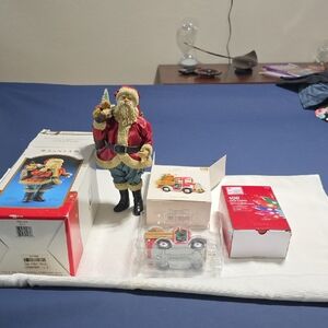 Santa Claus Figurine with Christmas Tree